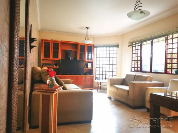 Imagem Casa terrea na vila lucia, dois dormitorios, sala , cozinha, edicula e espaço para home office