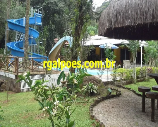 Imagem Terreno Comercial para Venda em GUAPIMIRIM, SANTO ÂNTONIO, 4 dormitórios, 2 suítes, 4 banheiros, 4 vagas