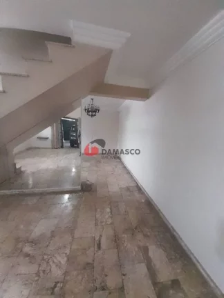 Imagem Sobrado para locação com 3 andares