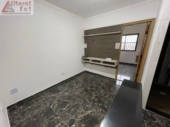 Imagem Apartamento à venda na Ocian Praia Grande-SP: 1 quarto, 1 sala, 1 banheiro, 1 vaga de garagem e 32m² de área!