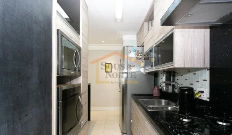 Imagem Apartamento com 82 m², no 14º andar, semi mobiliado, com ar-condicionado. Possui sala com som embu...