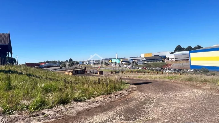Imagem Terreno Empreendimento Comercial de Baracões - Bairro Planalto / BR 158