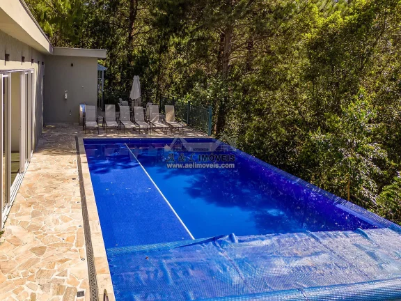 Imagem Apartamento à venda em Campos do Jordão – Duplex próximo ao Capivari