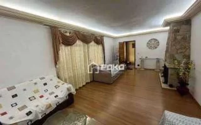 Imagem Casa com 4 dormitórios para alugar, 224 m² por R$ 5.560,00/mês - Jardim Maria Helena - Guarulhos/SP