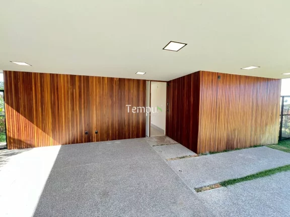 Imagem Jardins Bolonha - Sobrado à venda no Jardins Bolonha - Senador Canedo/GO, com 314m², possui 4 suítes, piscina aquecida, churrasqueira