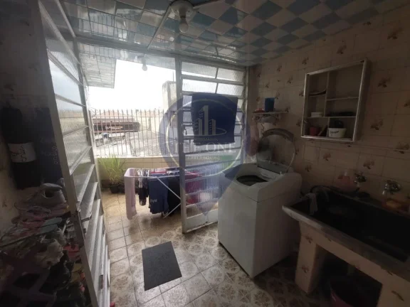 Imagem Casa à venda na Vila Medeiros, São Paulo-SP: 6 quartos, 3 banheiros, 2 vagas. Duas casas no mesmo terreno! Venha conhecer!