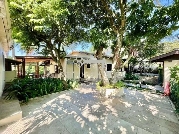 Imagem Casa Térrea Sustentável na Granja Viana: 3 Suítes, Piscina e Anexo Gourmet