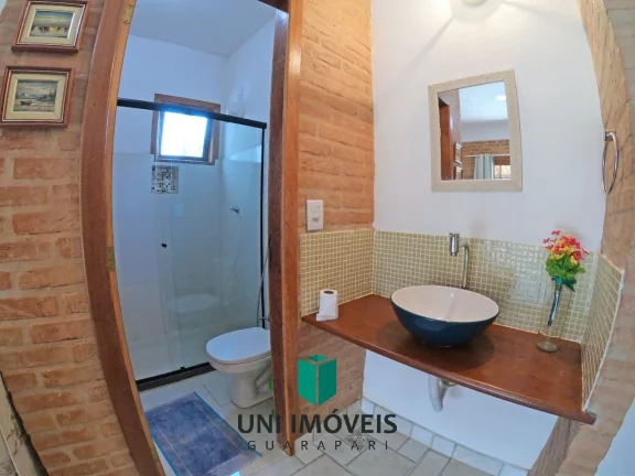 Imagem Maravilhosa chácara com casa sede mais 3 Suítes para locação, área de lazer a venda na região de Meaipe - Guarapari.