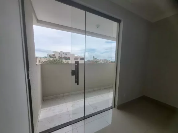 Imagem ELEVADOR+ VARANDA+VAGA COBERTA E DEMARCADA