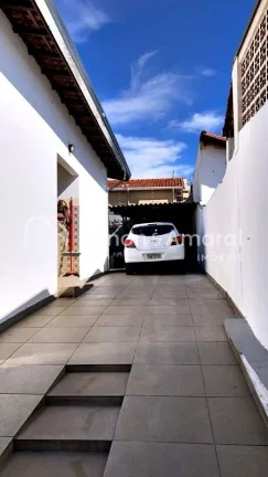 Imagem Bairro Taquaral excelente localização! 252m² de terreno, 104² de construção.
 
Para quem gosta...