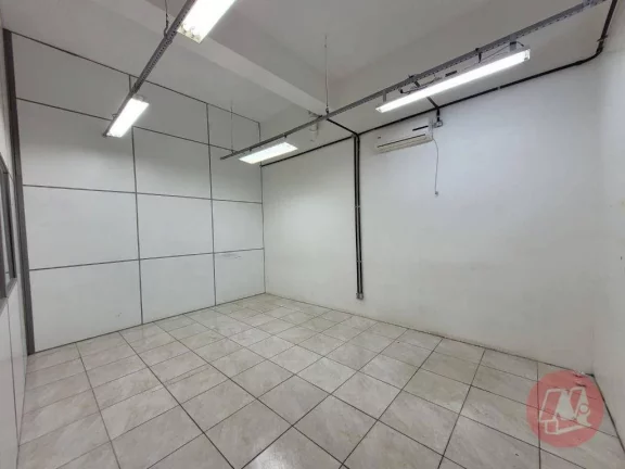 Imagem Prédio para alugar, 3700 m² por R$ 74.703,51/mês - Navegantes - Porto Alegre/RS