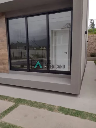 Imagem CONDOMÍNIO FECHADO, Bosque na cidade satélite, 3 SUITES, LINDO PROJETO.