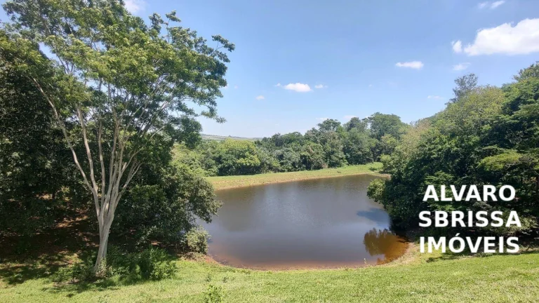 Imagem Sitio a venda em Itu SP com 4,7 alqueires ou 113.740 m², casa sede com 6 suítes, piscina e dois lagos maravilhosos, venha conhecer pessoalmente.