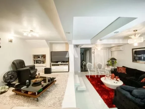 Imagem Sobrado com 3 quartos e 4 banheiros à Venda, 220 m² - Gonzaga em Santos