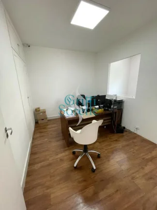 Imagem Casa/Sobrado à Venda em Vila Nova Conceição - São Paulo/SP.