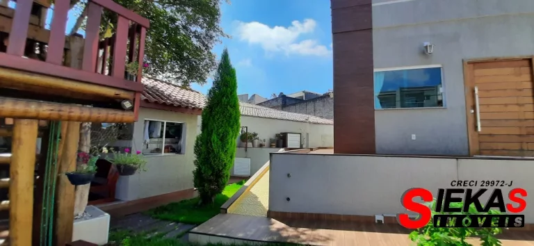 Imagem Imperdível! Casa à venda em São Paulo-SP, Itaquera, 4 quartos, 2 suítes, 2 salas, 3 banheiros, 3 vagas, 165m². Confira!