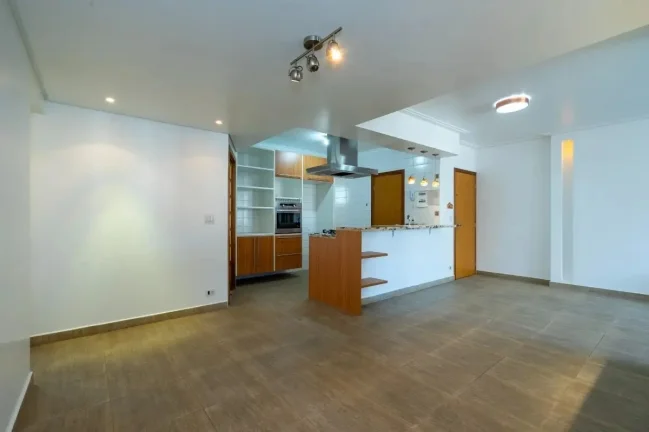 Imagem Apartamento 92M², 2Q, 1 Suíte, 2 Banheiros, Cooktop, Forno Embutido.