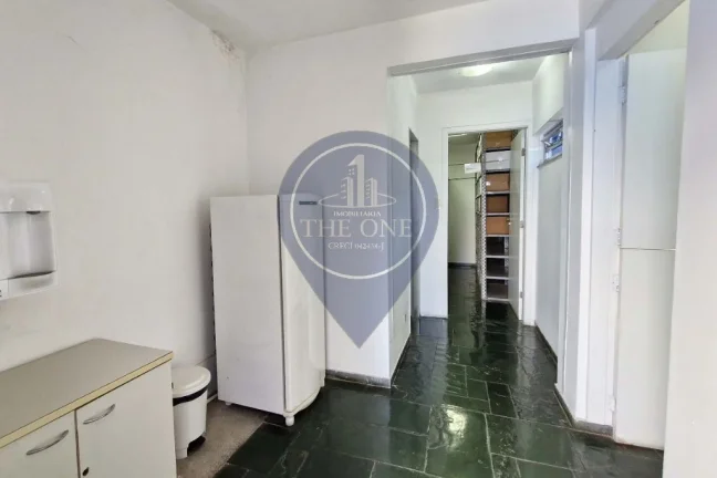 Imagem Imperdível: Casa Comercial de 2 Quartos na Aclimação, São Paulo-SP, 5 Banheiros, 9 Vagas de Garagem, 270m² de Área.