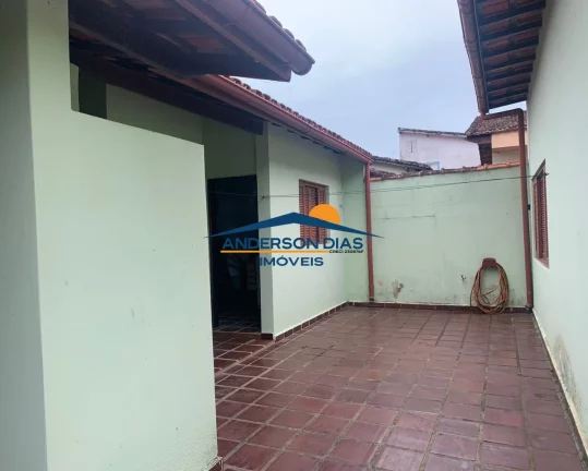 Imagem Casa com 3 dormitórios à venda, 250 m² por R$ 600.000 - Praia das Palmeiras - Caraguatatuba/SP