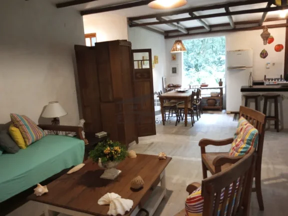 Imagem Casa no sertão da Barra do Una no meio da mata