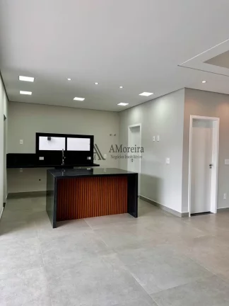 Imagem Maravilhosa casa em loteamento fechado à Venda em Jundiaí-SP, 3 Suítes e 4 Vagas de Garagem no Reserva Ermida!