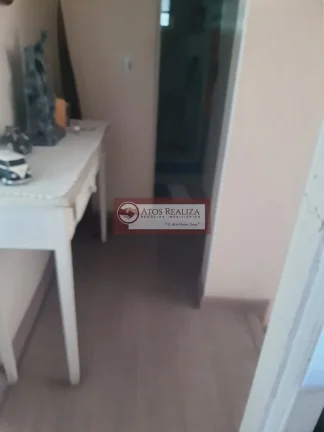 Imagem Vendo Oportunidade em Americanopolis. Sobrado 3 Dormitórios, 3 banheiros, banheira de hidromassagem, 4 vagas, Churrasqueira de 56m2, Valor de Oportunidade, R$: 590.000. Aproveite.