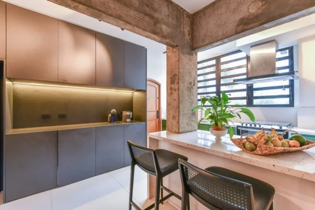 Imagem Cobertura Alto de Pinheiros - 260M², 3 Dorms, 1 Suíte, 2 Vagas Determinadas, Closet, Lareira, Piscina.
