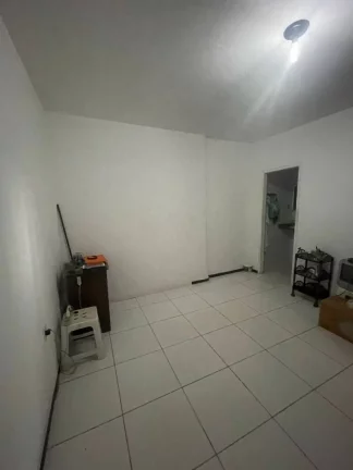 Imagem Casa de Rua Pública à Venda no Bairro Ponto Novo - Confira os Detalhes!