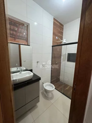 Imagem Casa com 2 dormitórios para alugar, 216 m² por R$ 1.500,00/mês - Setor Nossa Senhora da Saúde - Itumbiara/GO
