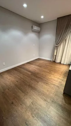 Imagem Casa Alto Padrão com 2 suítes e 2 vagas de garagem - Vila Nova | Joinville/SC