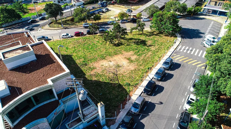 Imagem Terreno comercial à venda no Centro, Atibaia - SP