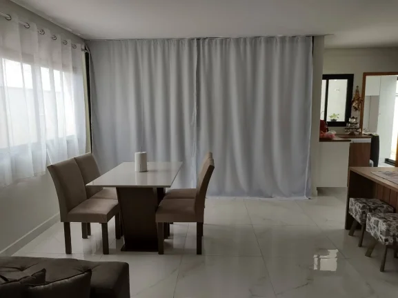 Imagem Condomínio Fogaça - 4 Dormitórios sendo 3 Suítes 1 com closet - Piscina