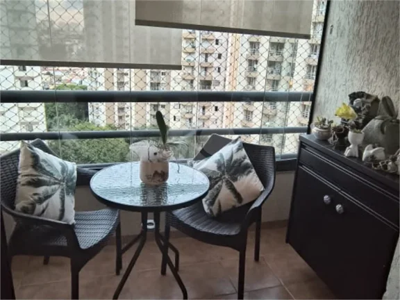 Imagem Apartamento à venda com 3 quartos, sendo 1 suíte, no condomínio Portal Dos Bandeirantes, São Paulo - SP