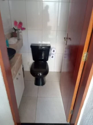 Imagem Sobrado à venda, 226 m² por R$ 650.000,00 - Sítio São José - Suzano/SP