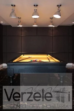 Imagem Apartamento 4 ou + dormitórios para Venda em Balneário Camboriú / SC no bairro Centro