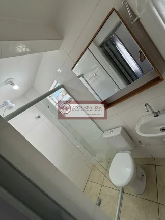 Imagem Alugo Studio no metrô Jabaquara. Studio com Moveis a 8 minutos andando para o metrô Jabaquara. Oportunidade, R$ 1.100 locação, R$ 200 condomínio e IPTU.