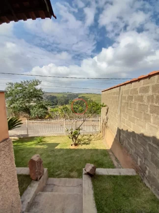 Imagem CASA A VENDA EM AREADO , SUL DE MINAS GERAIS, COM 2 DORMITÓRIOS. ESCRITURA DEFINITIVA, ACEITA PERMUTA EM SÃO SEBASTIÃO