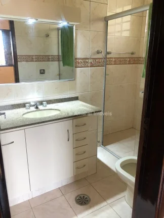 Imagem Casa à venda no Carlos Lourenço

Ótima casa térrea toda reformada em bairro de fácil acesso a V...