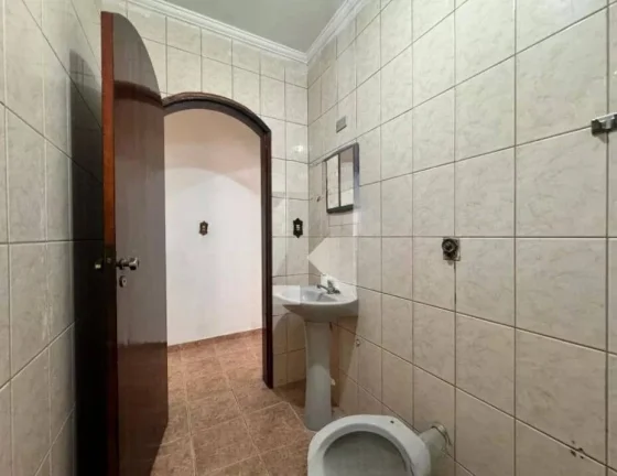 Imagem Casa para Alugar com 64m², 2 dormitórios, 1 sala e 1 vaga!!!