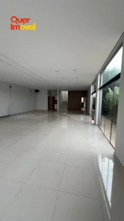 Imagem Salão Comercial de Alto Padrão para Locação no Jardim Botânico, Ribeirão Preto-SP: 2 Salas, 4 Banheiros, 3 Vagas e 300m².