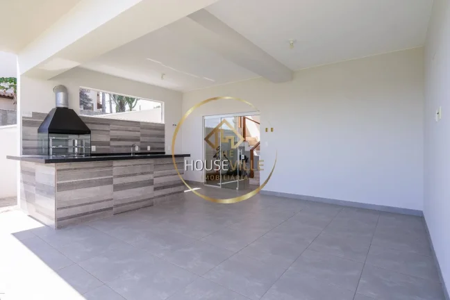 Imagem Casa Sobrado, 3 dormitórios (3 suítes), 4 vagas. Floradas da Serra, Sjc.