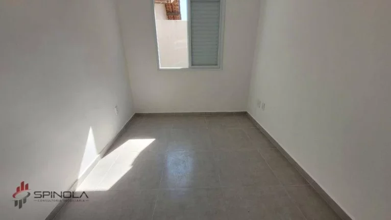 Imagem Casa com 2 dormitórios à venda, 49 m² por R$ 285.000,00 - Vila Caiçara - Praia Grande/SP