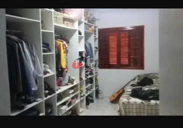Imagem Sobrado à venda e locação 4 Quartos, 2 Suites, 1 Vaga, Rudge Ramos, São Bernardo do Campo - SP