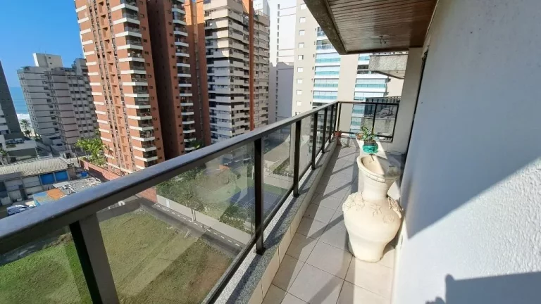 Imagem APARTAMENTO AMPLO NA PRAIA DAS ASTÚRIAS COM VISTA PARA O MAR, LAZER E 2 VAGAS