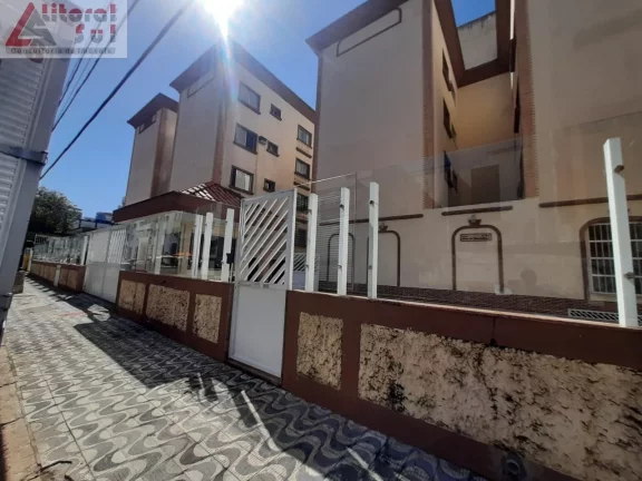 Imagem Apartamento à venda na Guilhermina, Praia Grande-SP: 1 quarto, 1 sala, 1 banheiro e vaga de garagem. Confira!
