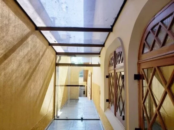 Imagem MAGNÍFICA RESIDÊNCIA * 5 SUÍTES * 5 GARAGENS * RUA TRANQUILA * SUPER SEGURA