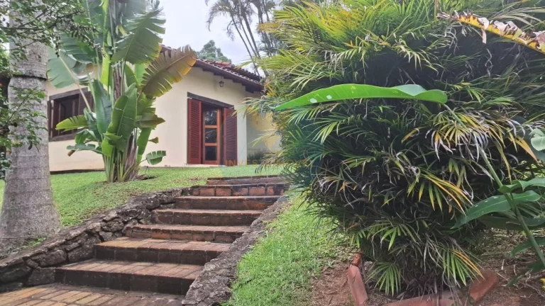 Imagem Casa em Condomínio a Venda no bairro Granja Viana - Carapicuíba, SP