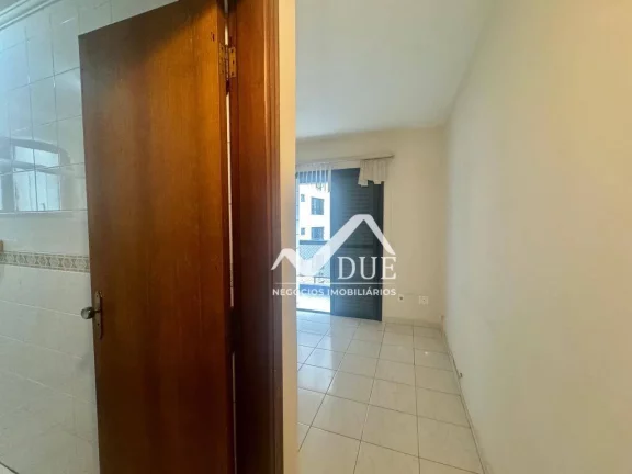 Imagem Apartamento à venda 2 quartos com suíte e dependência completa na Ponta da Praia em Santos