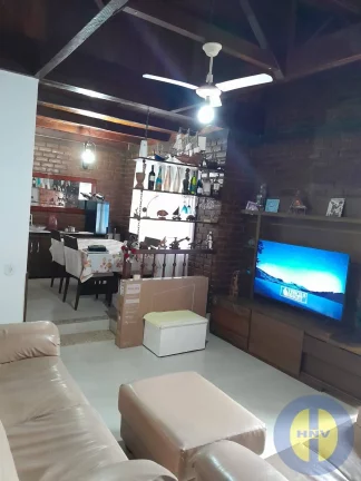 Imagem VENDO CASA DE 2 QUARTOS COM PISCINA EM ITAIPU + UM ANEXO NOS FUNDOS