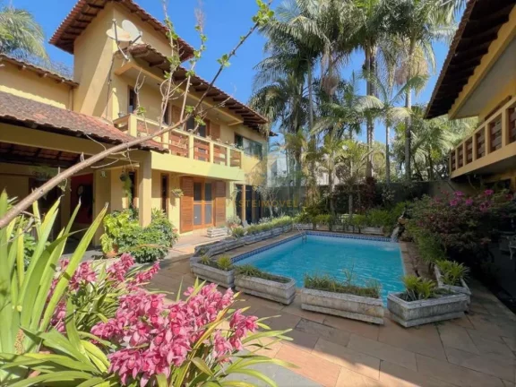 Imagem Casa em Condomínio a Venda no bairro Granja Viana - Cotia, SP